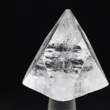 Apophyllite Pyramid Healing Crystal ~24mm