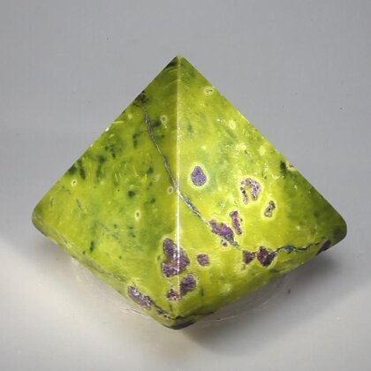 Atlantisite Pyramid ~45mm