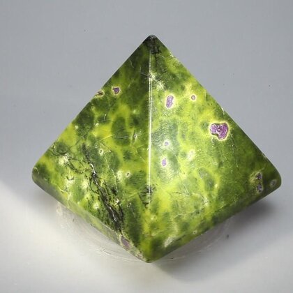Atlantisite Pyramid ~45mm