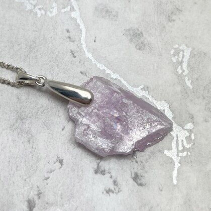 Kunzite Healing Crystal 925 Silver Pendant ~25mm