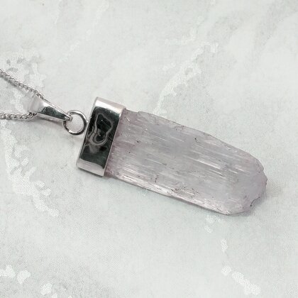 Kunzite Healing Crystal 925 Silver Pendant ~31mm