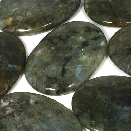 Labradorite Palmstone ~70x50mm