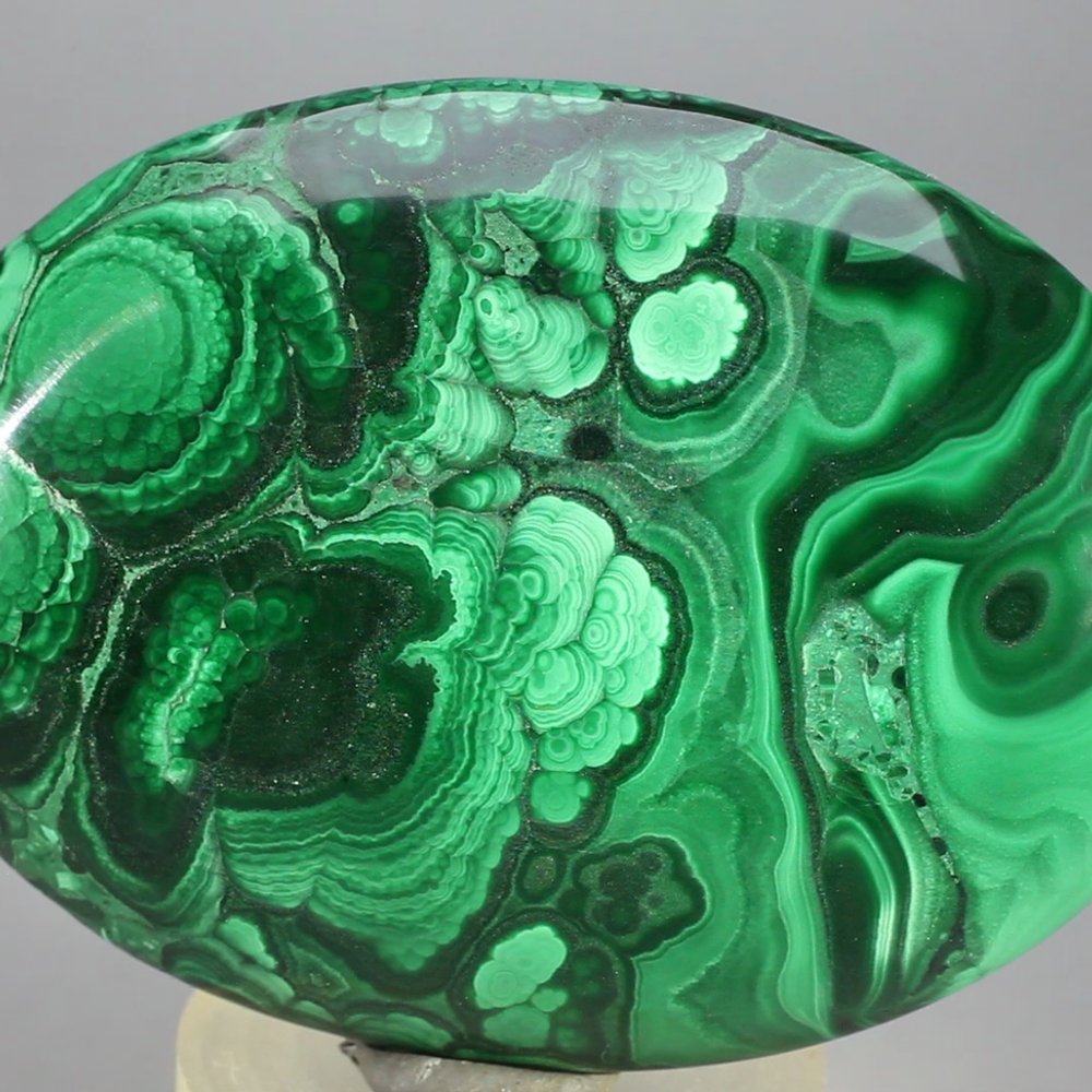 Malachite Palm stones (Extra Grade) |