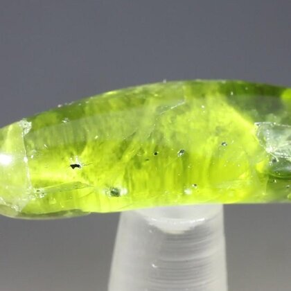 Peridot Healing Crystal (Special Grade) ~27mm