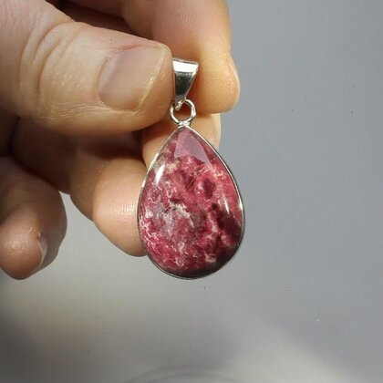 Thulite & Silver Pendant ~25mm